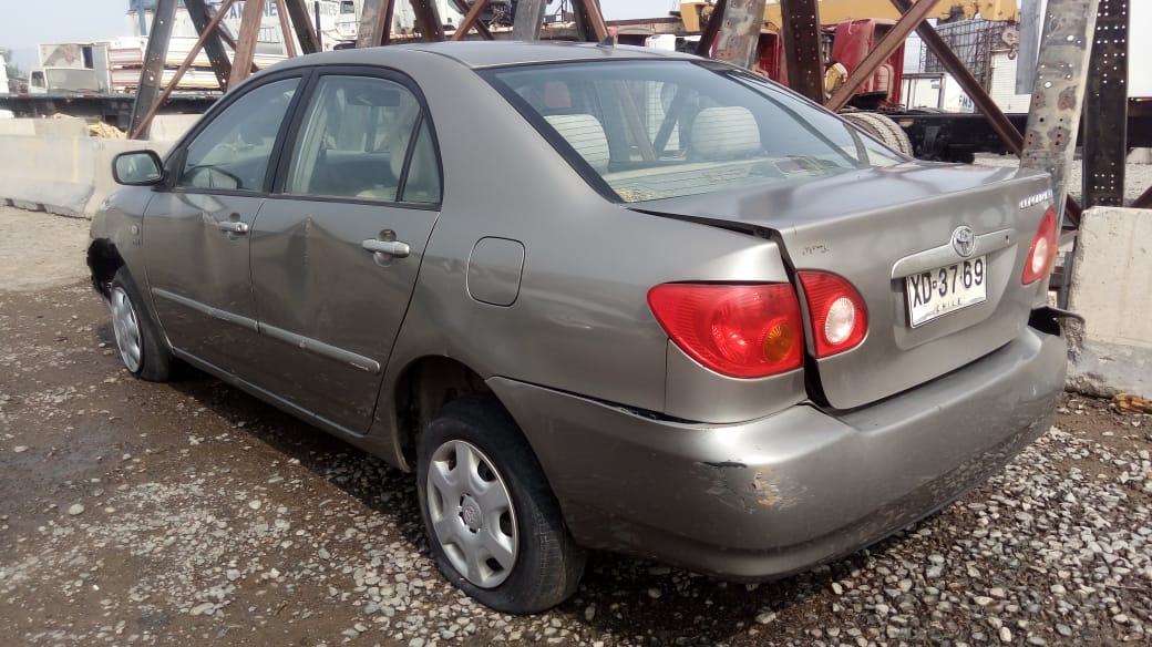  Toyota COROLLA 2004    EN DESARME